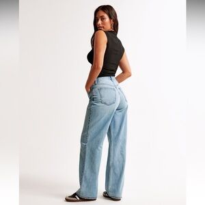 Abercrombie Loose High Rise Jeans